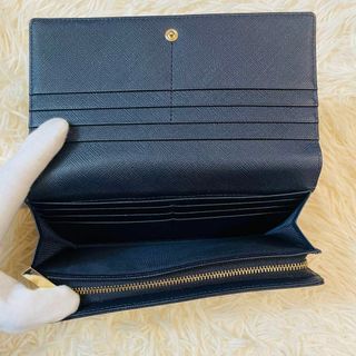 未使用級＊agnes b. 長財布 ロゴ金具 ジップ 大容量 レザー グリーン