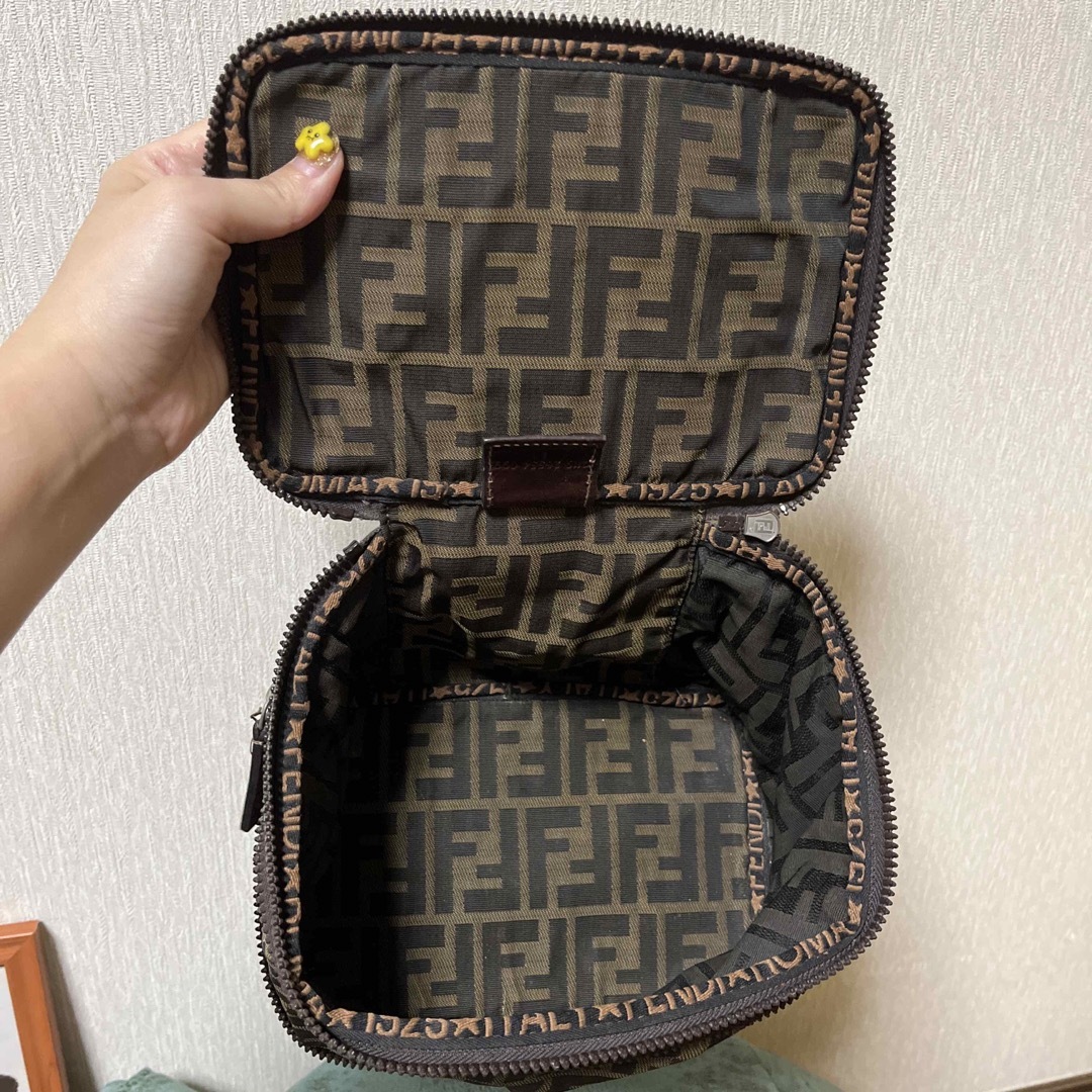 FENDI(フェンディ)の♡本日限定お値下♡FENDI バニティ バッグ♡ レディースのバッグ(ハンドバッグ)の商品写真