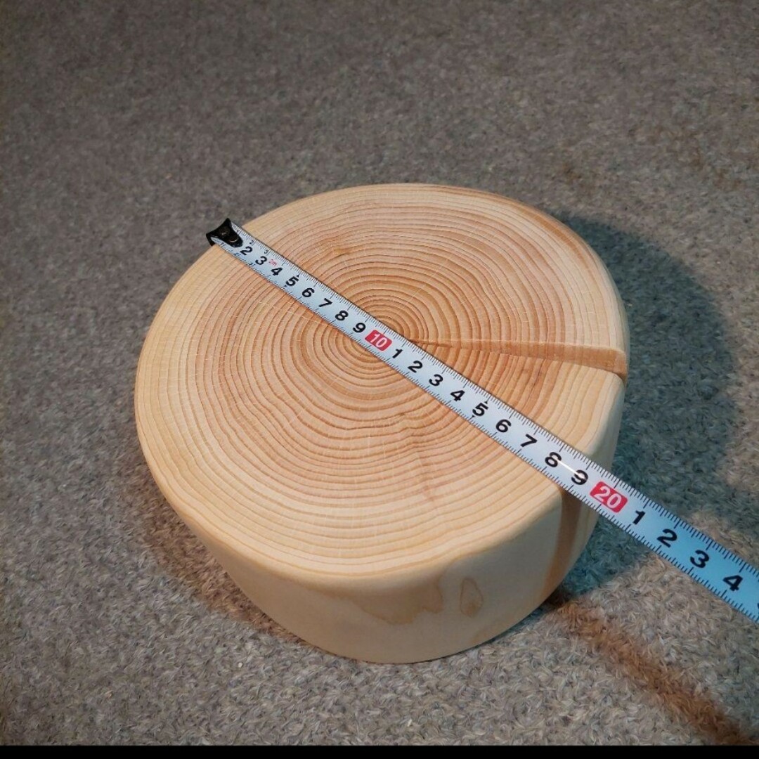 檜 丸太 輪切り 厚み約9.5㎝の通販 by NAKA's shop|ラクマ 檜 丸太 輪切り 厚み約9.5㎝の通販 by NAKA's shop|ラクマ