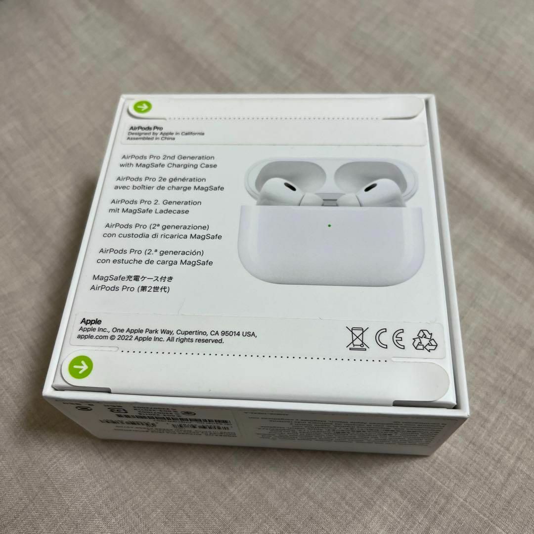 AirPods Pro2 エアポッド プロ 第2世代 MQD83J/Aケース付-