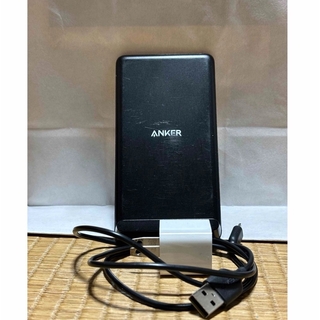 アンカー(Anker)のAnker power port wireress 5 apple 純正充電器付(バッテリー/充電器)