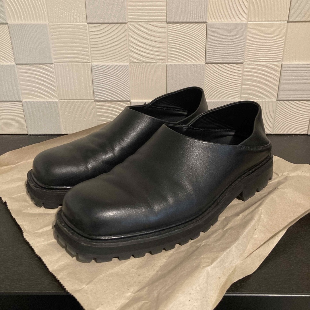 ZARA VIBRAM® レザーローファー