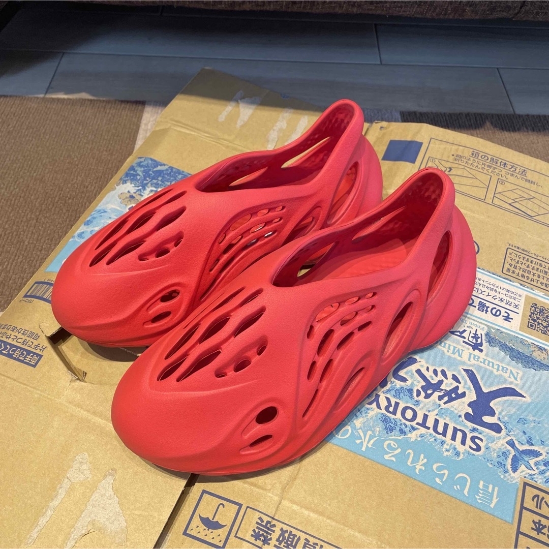 YEEZY（adidas）(イージー)のkk様専用 メンズの靴/シューズ(サンダル)の商品写真