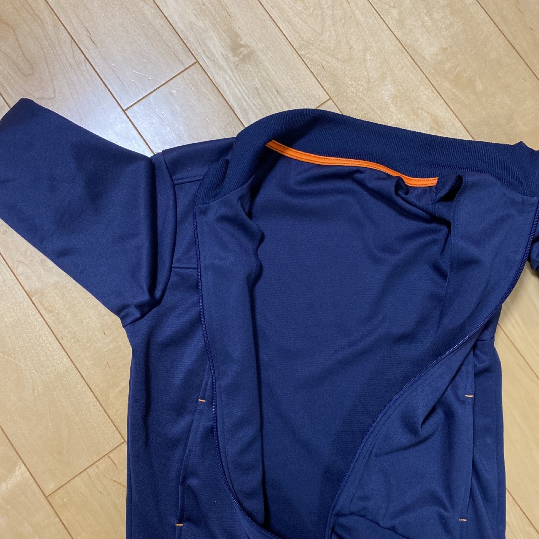 FILA(フィラ)の新品　FILA   フィラ　ジャージ　ジャンパー　140  ネイビー キッズ/ベビー/マタニティのキッズ服男の子用(90cm~)(ジャケット/上着)の商品写真