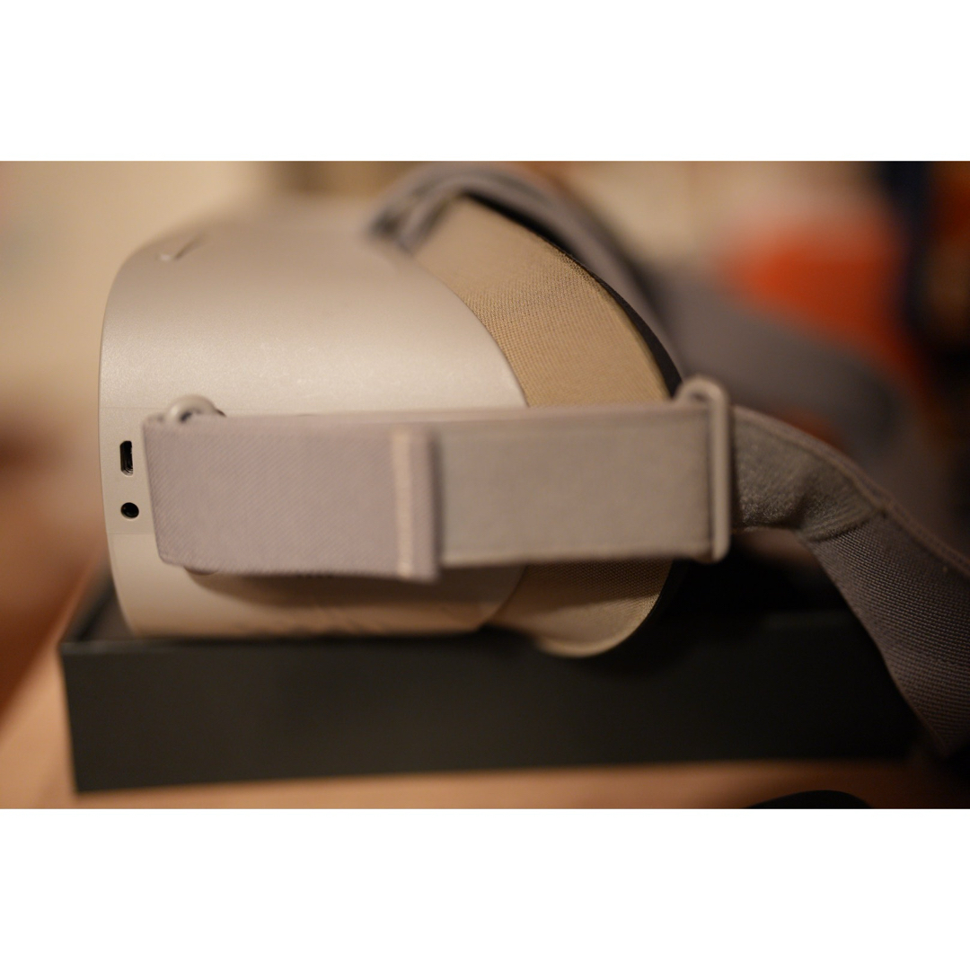 Oculus Go オキュラス 単体型VR (64GB) の通販 by Hütte's shop|ラクマ