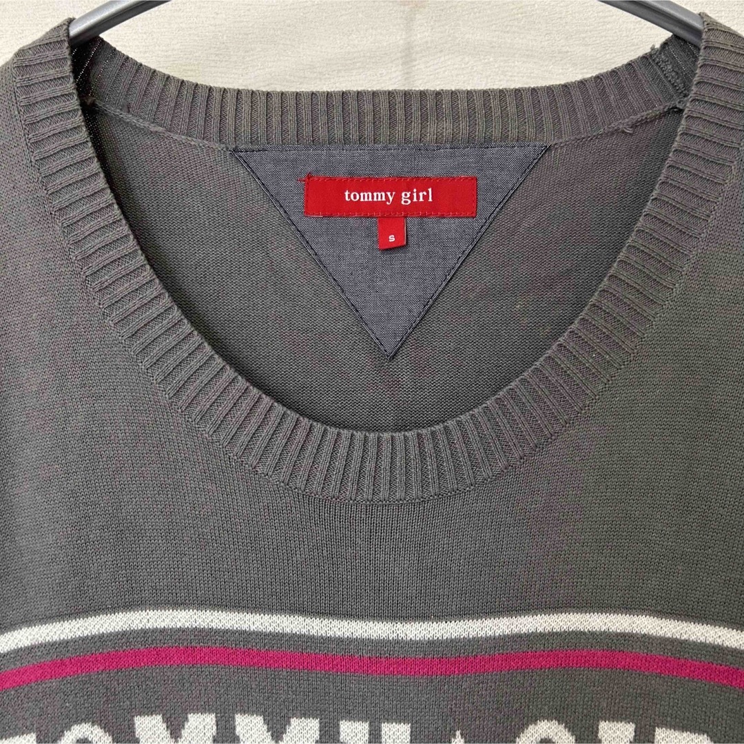 tommy girl(トミーガール)のTOMMY GIRL トミー セーター ロング丈 グレー ピンク S レディースのトップス(ニット/セーター)の商品写真