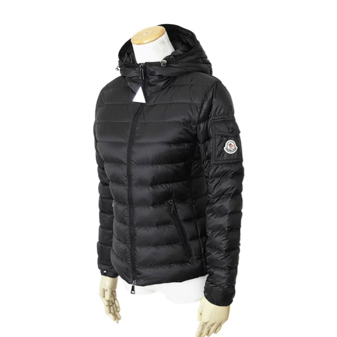 MONCLER(モンクレール)のモンクレール【新品未使用タグ付き】ダウンジャケット レディース MONCLER レディースのジャケット/アウター(ダウンジャケット)の商品写真