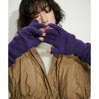 アダムエロぺファム(ADAM ET ROPE' FEMME)の【パープル（50）】【JANE SMITH for ADAM ET ROPE'】THREE FINGERLESS KNIT GROVE(手袋)