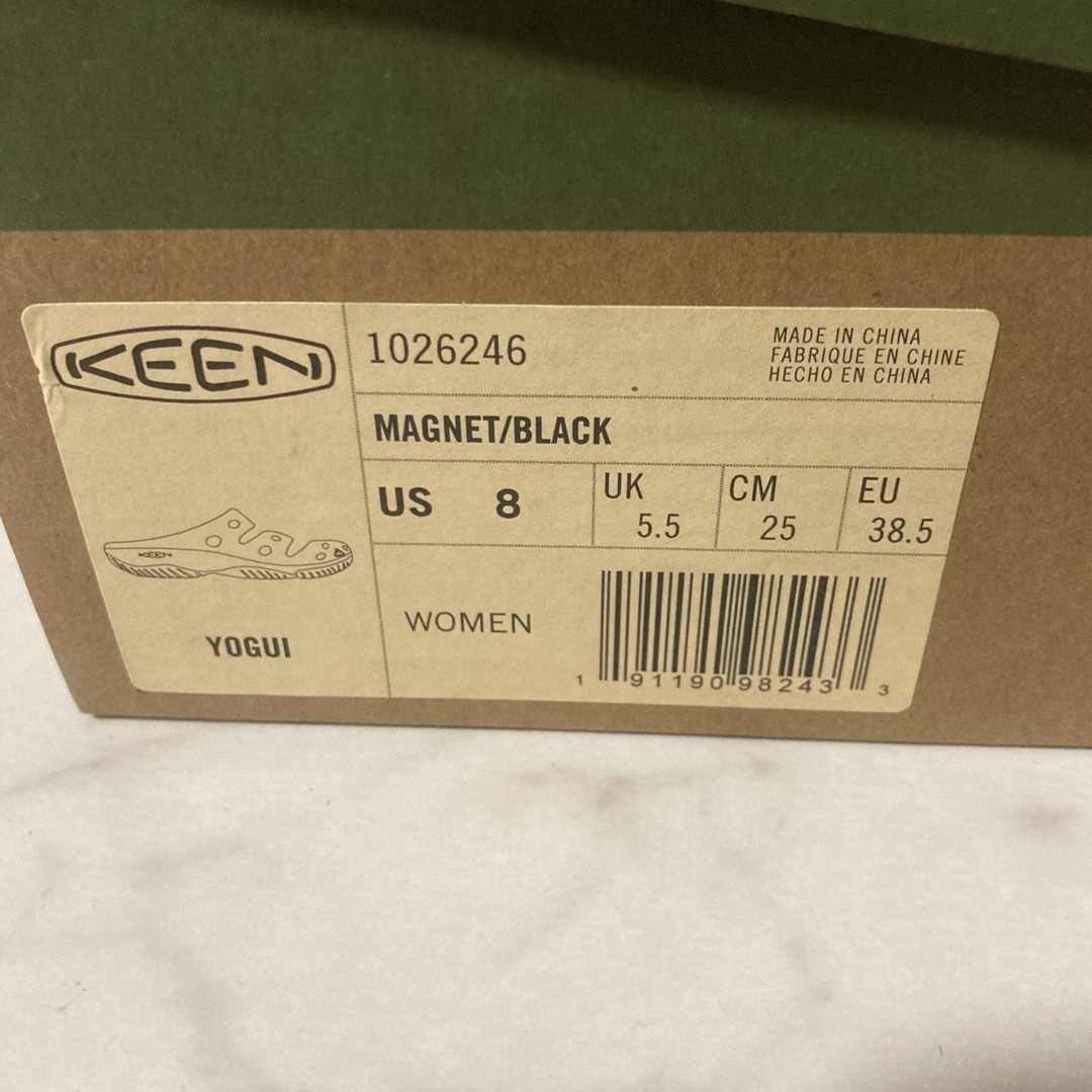 KEEN(キーン)の【未使用品】KEEN  ヨギ レディース サンダル 25.0cm レディースの靴/シューズ(サンダル)の商品写真