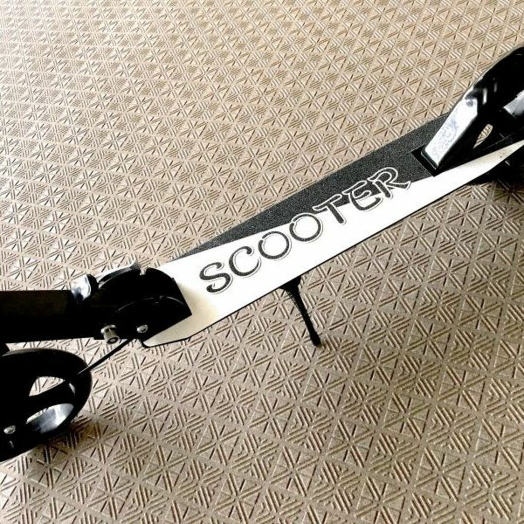 46キロ本体素材折りたたみ式 キックボード Scooter ブレーキ２系統