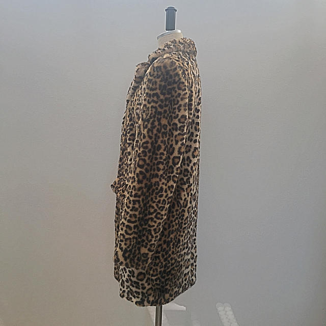 ZARA(ザラ)のzara ファーコート 豹柄 レディースのジャケット/アウター(毛皮/ファーコート)の商品写真