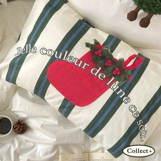 アンソロポロジー(Anthropologie)のCollect+ クリスマス アート柄 長方形 大判 ストライプ 枕カバー (枕)