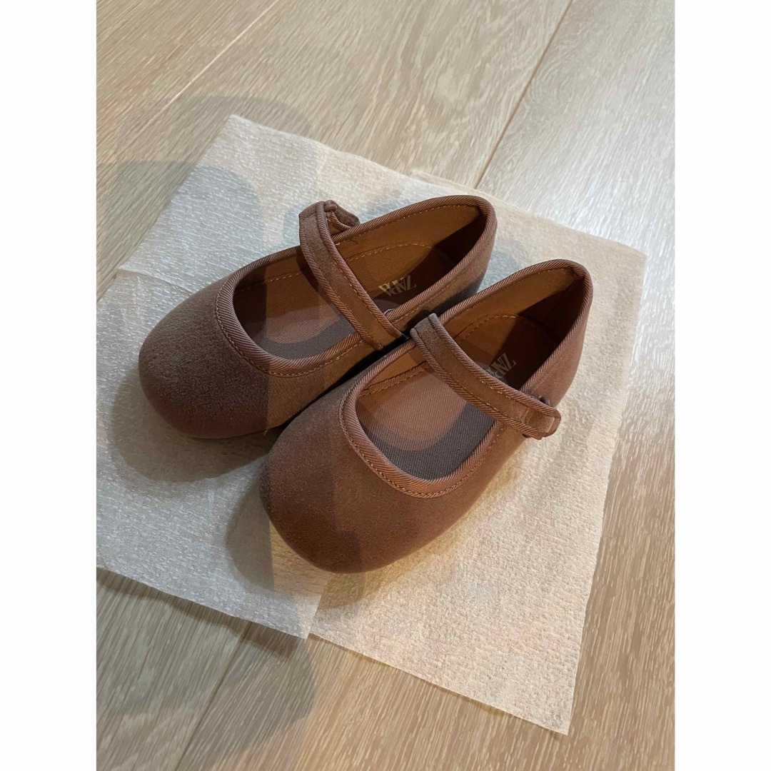 ZARA KIDS(ザラキッズ)のZARA KIDS ベルベットバレエシューズ ピンク ベロアシューズ レディースの靴/シューズ(バレエシューズ)の商品写真