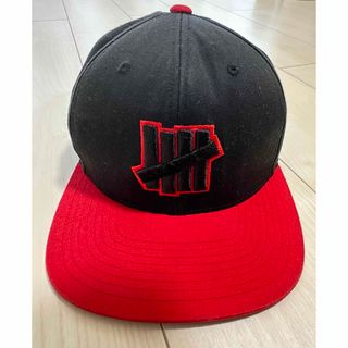 アンディフィーテッド(UNDEFEATED)の【中古】 UNDEFEATED アンディフィーテッド キャップ ブラック(キャップ)