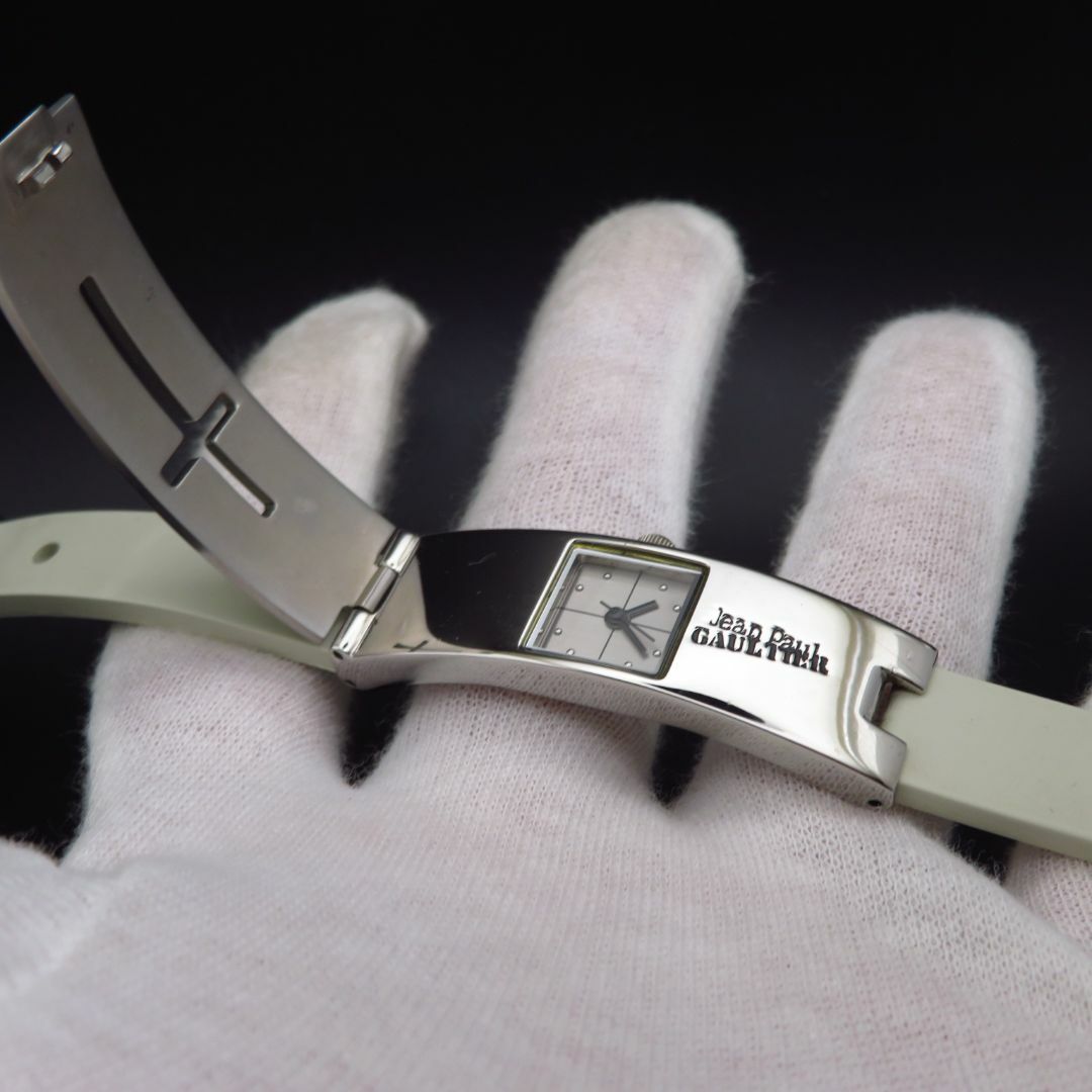 Jean-Paul GAULTIER(ジャンポールゴルチエ)のJean Paul GAULTIER ゴルチェ 腕時計 蓋つき  メンズの時計(腕時計(アナログ))の商品写真
