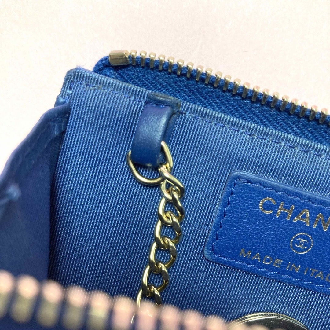 CHANEL(シャネル)のfama様専用【チェーン付き】CHANEL シャネル コインケース マトラッセ レディースのファッション小物(コインケース)の商品写真