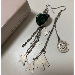 ワールドワイドラブ(WORLD WIDE LOVE!)のWORLD WIDE LOVE アシンメトリーピアス(ピアス)