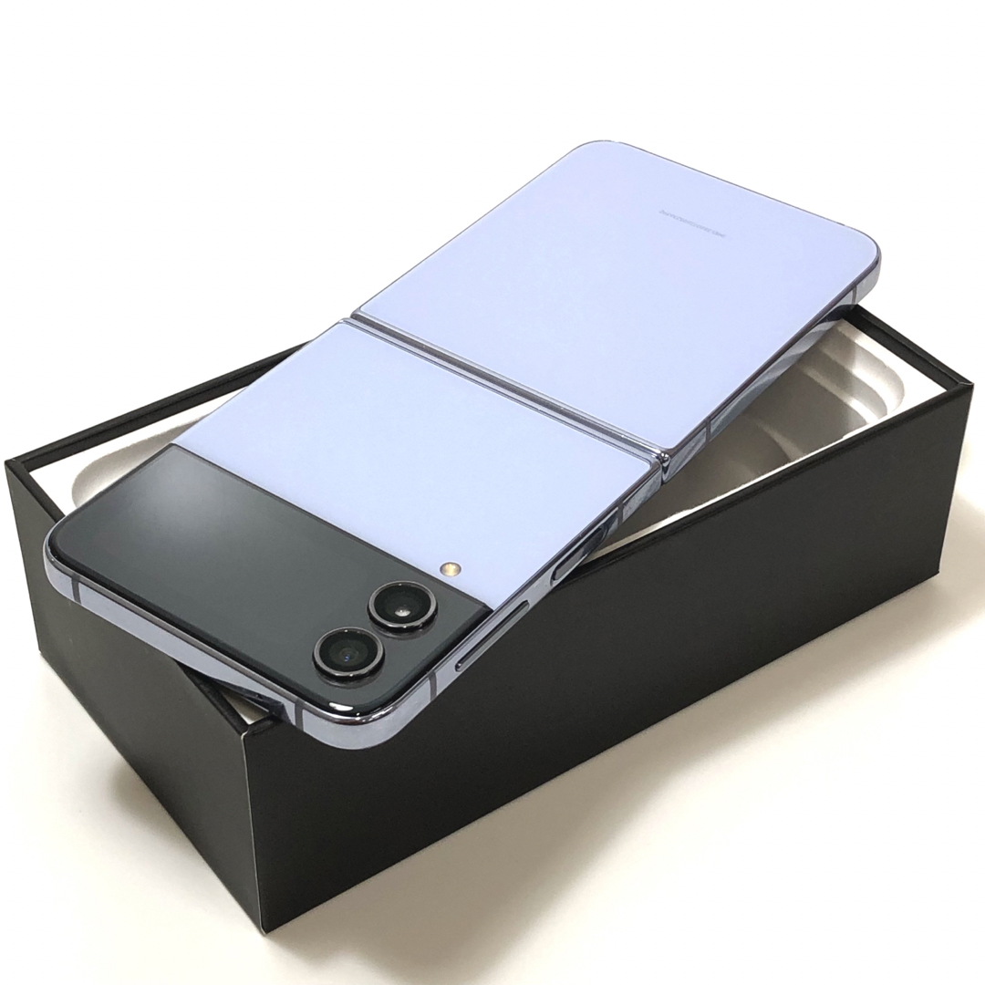 ブランドのアイテムを公式に取扱 【中古品】Galaxy Z Flip4 256GB|SIM