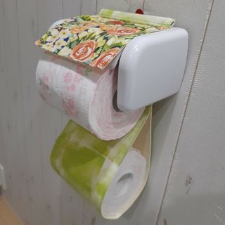 トイレットペーパーホルダーカバー(トイレ収納)