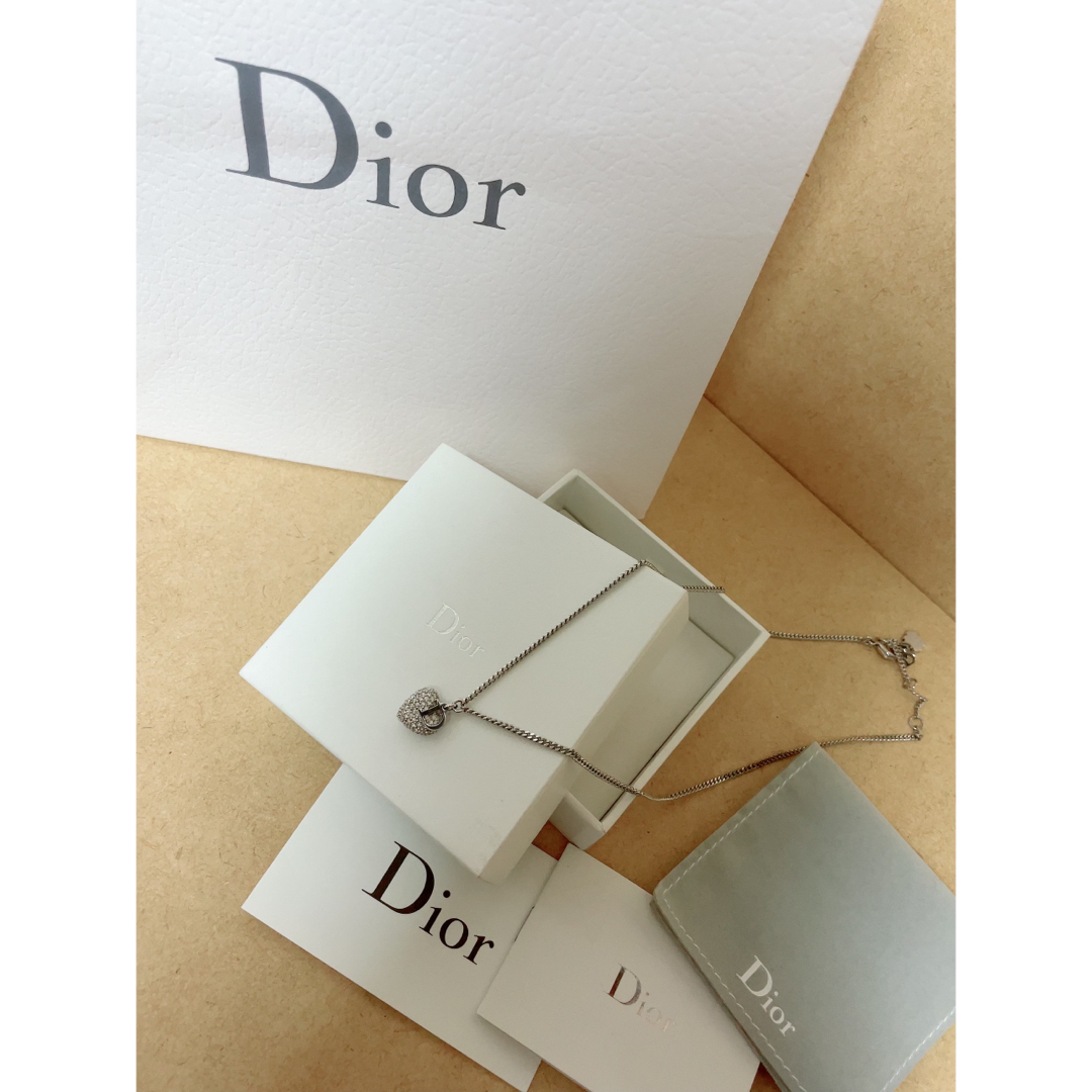 Diorハートネックレス