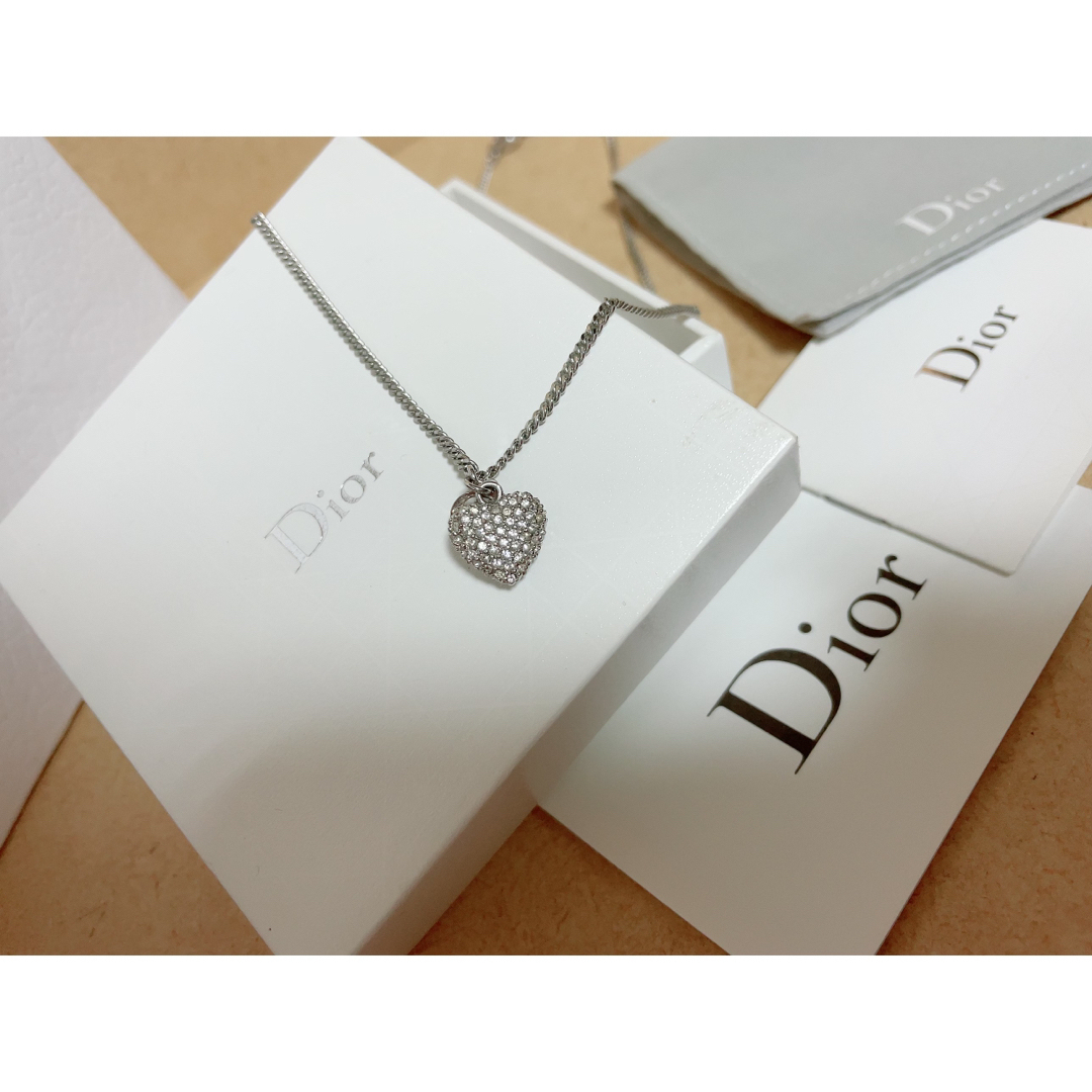 Diorハートネックレス