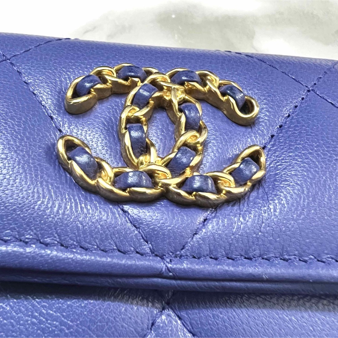 CHANEL シャネル 19 財布 コンパクトウォレット パープル 紫