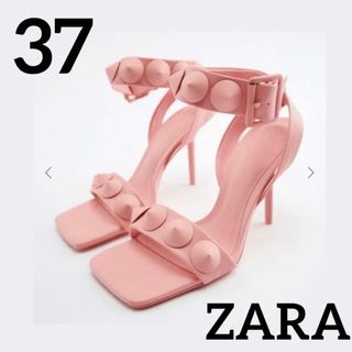 ザラ(ZARA)の【新品タグ付き】ZARA スタッズ pink ハイヒールサンダル(ハイヒール/パンプス)