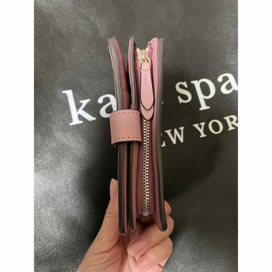 無料発送 kate spade ケイトスペード 2つ折り財布 小物