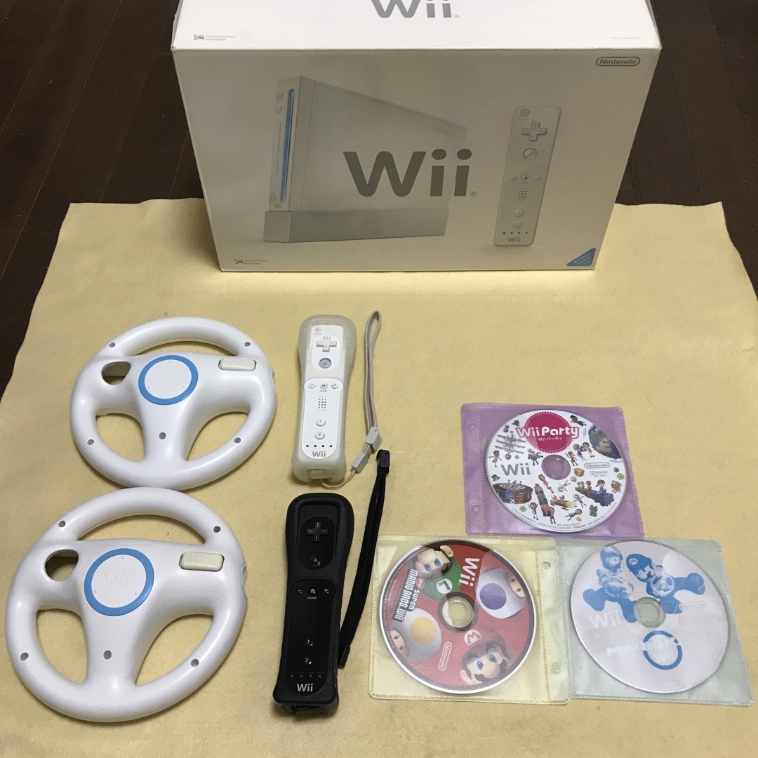 Wii本体　マリオカート　2人ですぐに遊べるセット