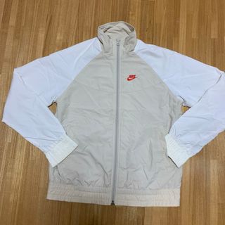 ナイキ ウインドブレーカー(ベージュ系)の通販 33点 | NIKEを買う