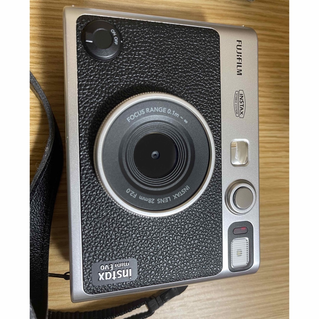 美品 instax mini Evo ケース付き - www.sorbillomenu.com