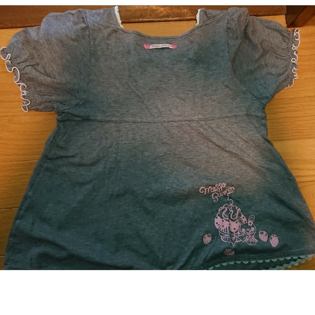 mezzo piano(メゾピアノ)のメゾピアノ mezzo piano 半袖 Tシャツ 135センチ グレー キッズ/ベビー/マタニティのキッズ服女の子用(90cm~)(Tシャツ/カットソー)の商品写真