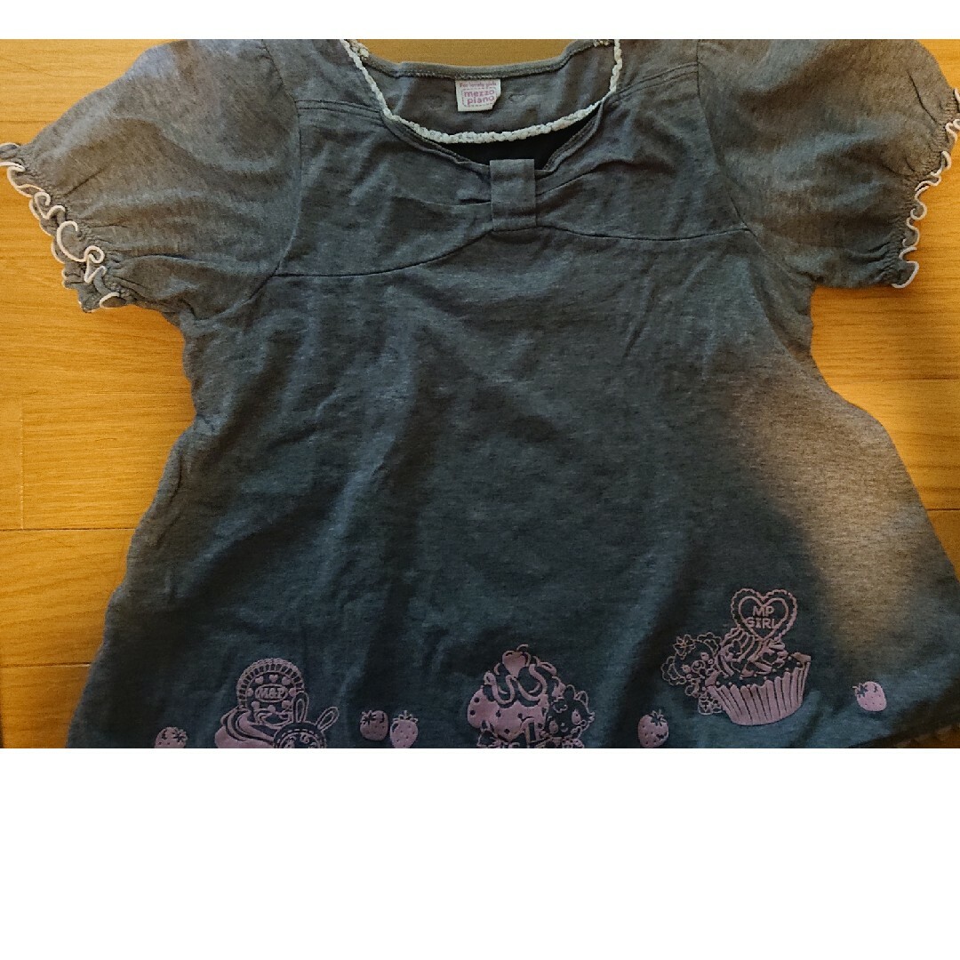 mezzo piano(メゾピアノ)のメゾピアノ mezzo piano 半袖 Tシャツ 135センチ グレー キッズ/ベビー/マタニティのキッズ服女の子用(90cm~)(Tシャツ/カットソー)の商品写真