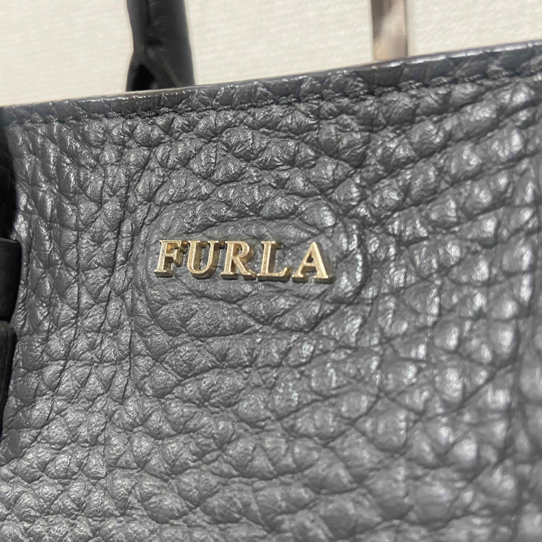 A4 極美品 FURLA レザー カプリッチョ 2WAY ショルダーバッグ 黒