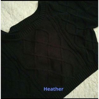 ヘザー(heather)のHeatherブラックショート丈ニット(ニット/セーター)