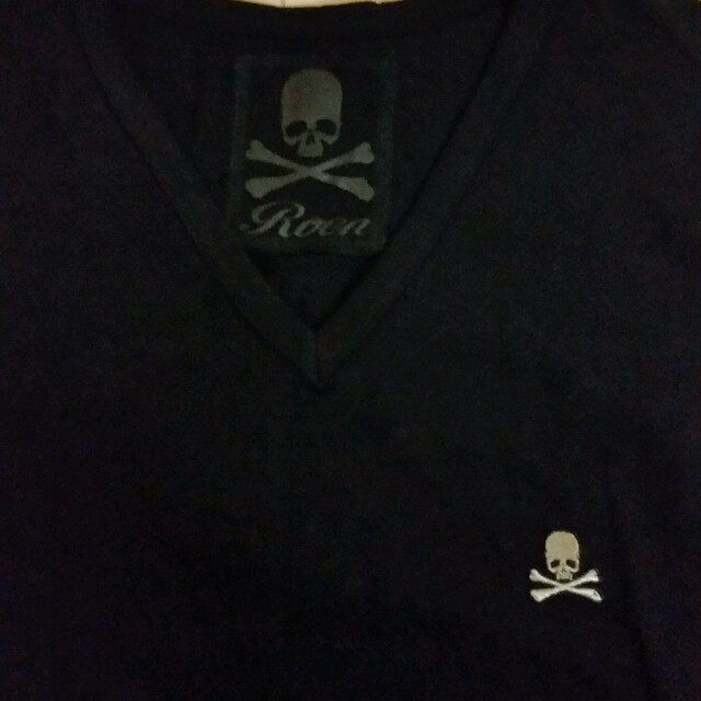 Roen(ロエン)のRoenスカルスタッズTシャツ メンズのトップス(Tシャツ/カットソー(半袖/袖なし))の商品写真