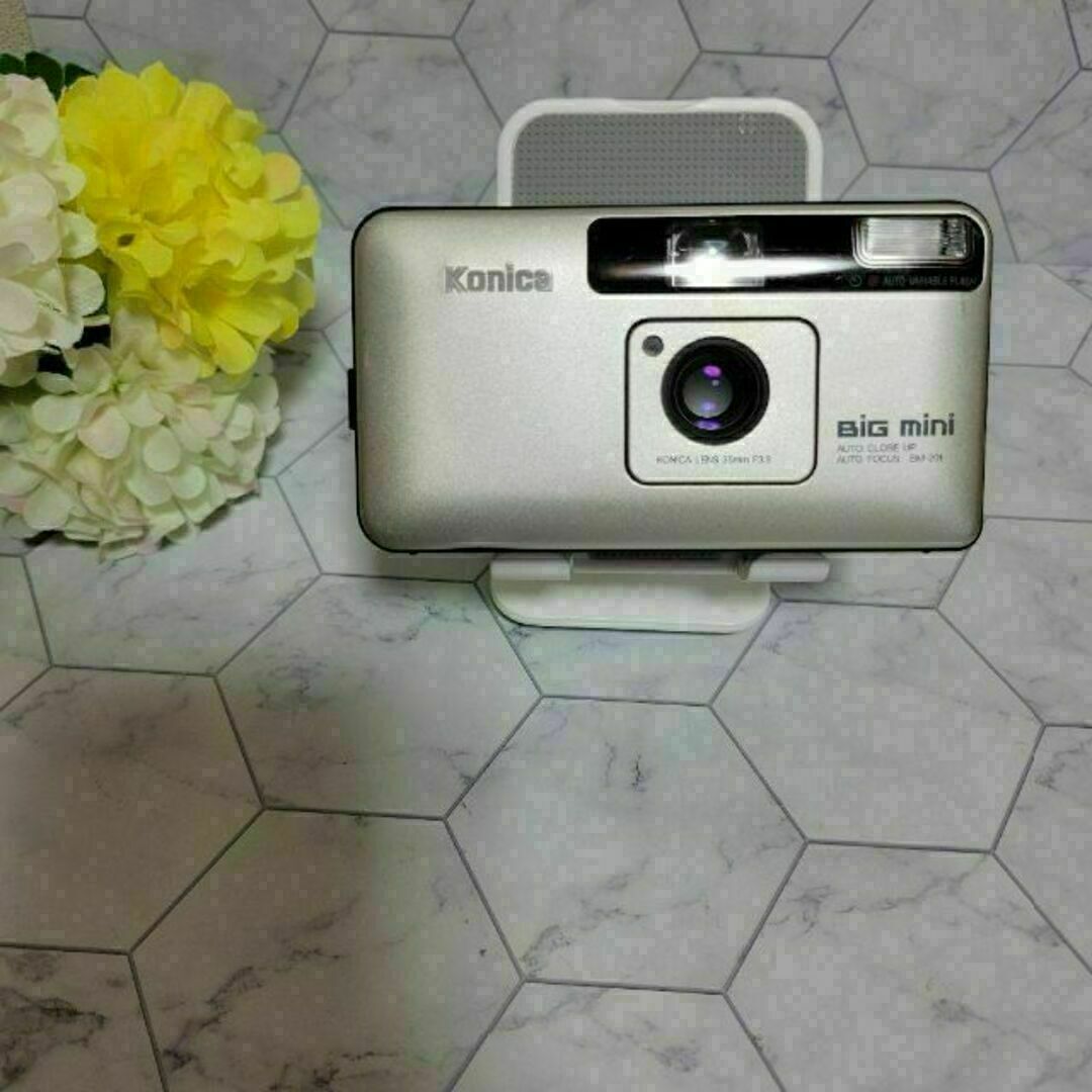 Konica ビッグミニ　カメラ　写真　フラッシュ　お洒落 | フリマアプリ ラクマ