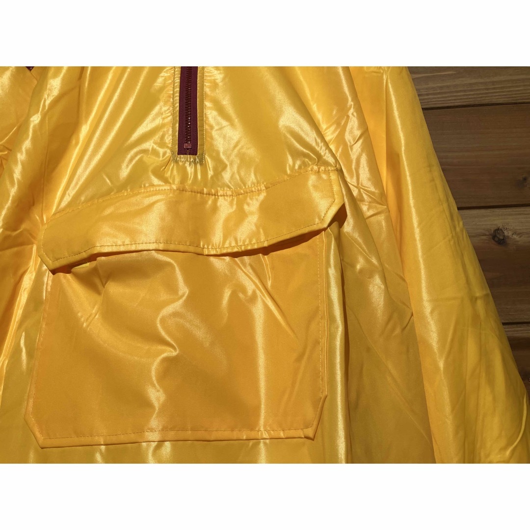 サントリー(サントリー)のレア　SUNTORY WINE DELICA 非売品　ナイロン　パーカー メンズのジャケット/アウター(ナイロンジャケット)の商品写真