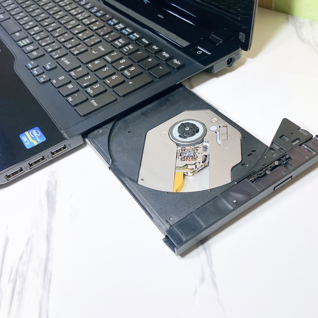 富士通 - i3✨新品SSD搭載&メモリ8GB✨薄型 黒ノートパソコン✨カメラ