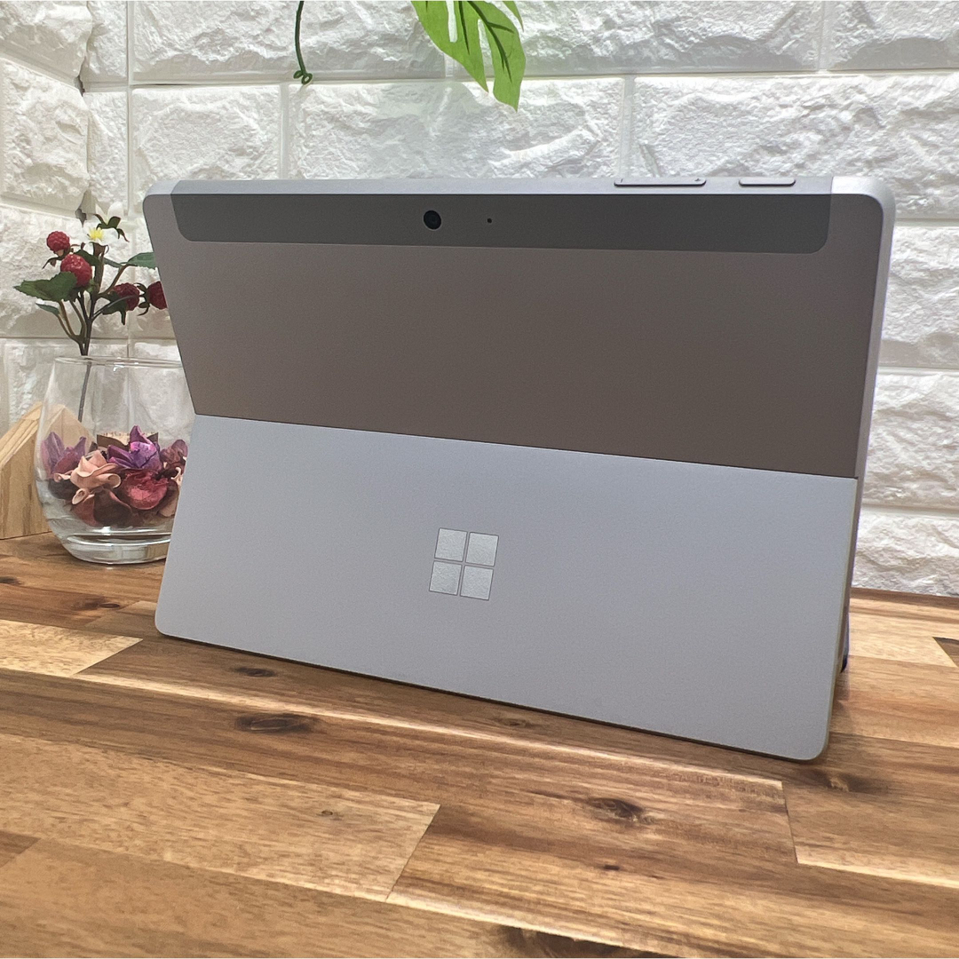 美品】Surface Go/メモリ4GB/eMMC64GB/Pentium 美品】Surface Go/メモリ4GB/eMMC64GB/Pentium
