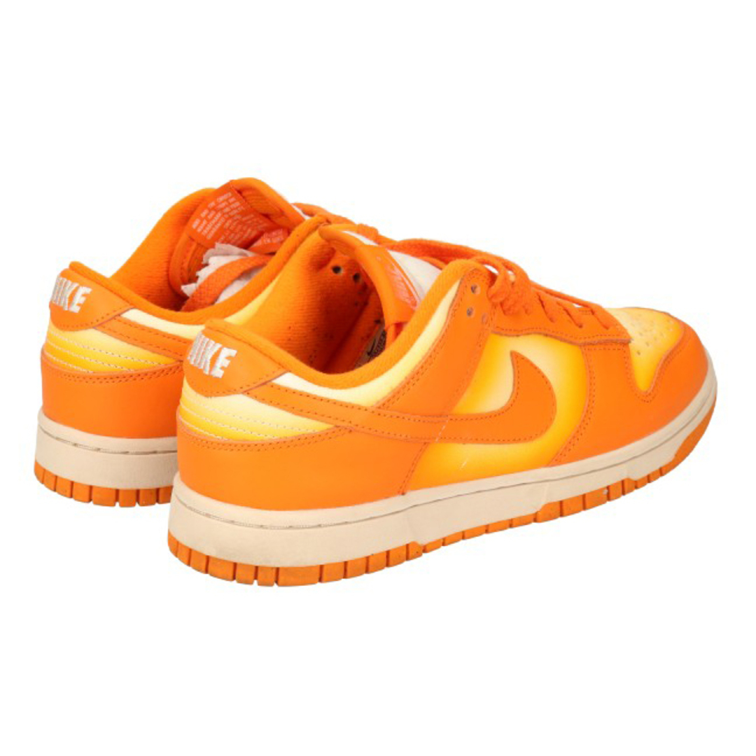 NIKE(ナイキ)のNIKE ナイキ WMNS DUNK LOW ウィメンズ ダンク ロー ローカットスニーカー DX2953-800 US7.5/24.5cm オレンジ レディースの靴/シューズ(スニーカー)の商品写真