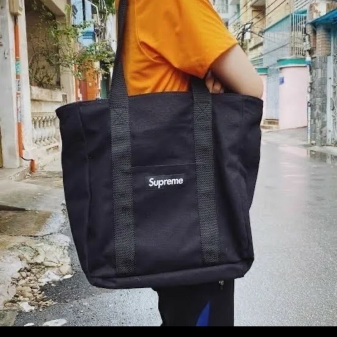 Supreme Canvas Toteトートバッグ