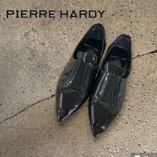 【送料無料】PIERRE HARDY ピエールアルディ エナメルシューズパンプス