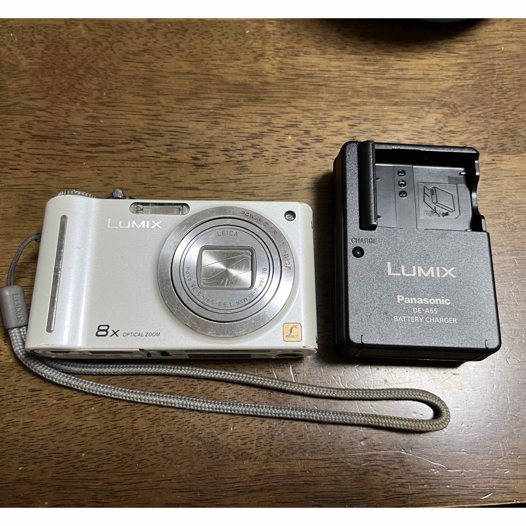 デジカメ　Panasonic LUMIX DMC-ZX1 ホワイト
