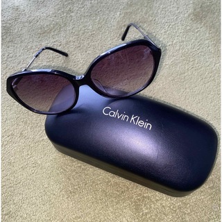 カルバンクライン(Calvin Klein)のCalvin Klein サングラス　度なし　【美品】(サングラス/メガネ)