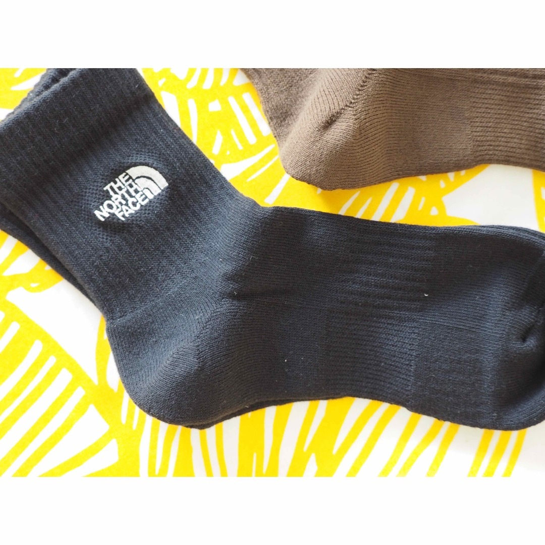 THE NORTH FACE(ザノースフェイス)のTHE NORTH FACE ロゴ 2P クルー ソックス レディースのレッグウェア(ソックス)の商品写真