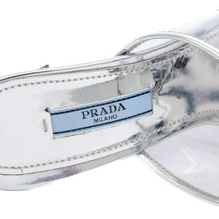 PRADA - プラダ ロゴプレート サンダル シルバー/クリア レザー