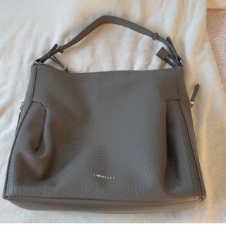 フィオレッリ(FIORELLI)のFIORELLI　色グレージュ　ワンショルダーバッグ(ショルダーバッグ)