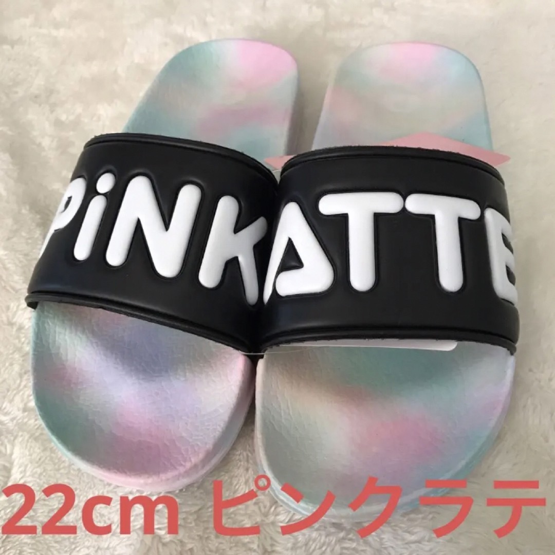 PINK-latte(ピンクラテ)の大人気❗️新品ピンクラテPINK-latte  ビーチサンダル 22cm  黒白 レディースの靴/シューズ(サンダル)の商品写真