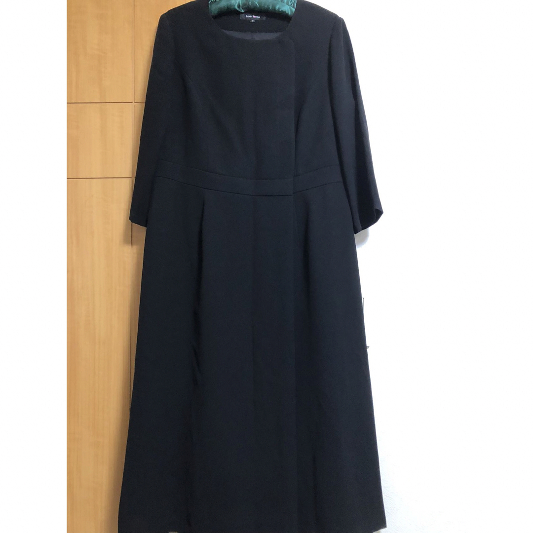 SOIR(ソワール)の新品タグ付き　form forma ブラックフォーマルスーツ　15号　XXL レディースのフォーマル/ドレス(スーツ)の商品写真